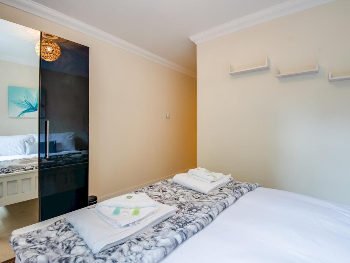 Pass The Keys Quiet 2-Bed Apartment On The Ground Floor Кентърбъри Екстериор снимка