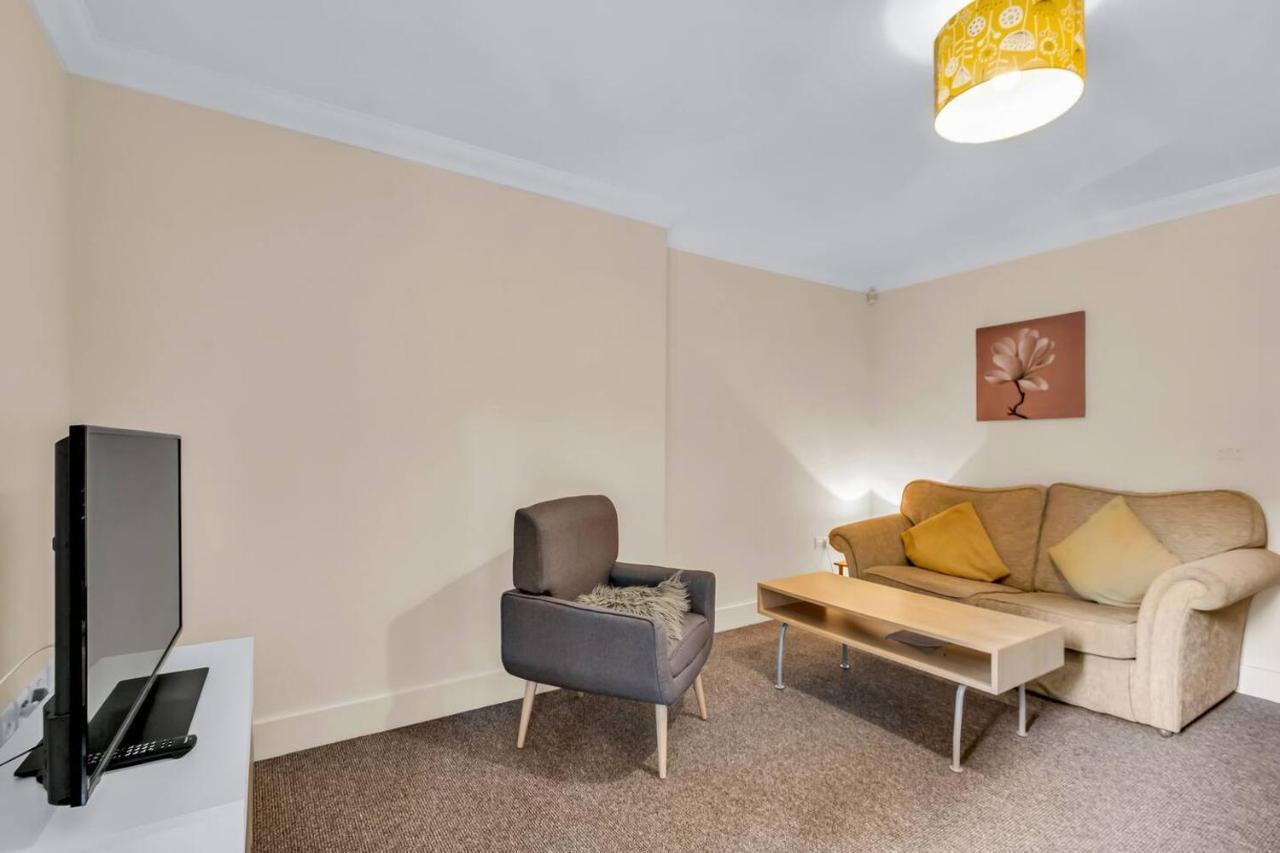 Pass The Keys Quiet 2-Bed Apartment On The Ground Floor Кентърбъри Екстериор снимка