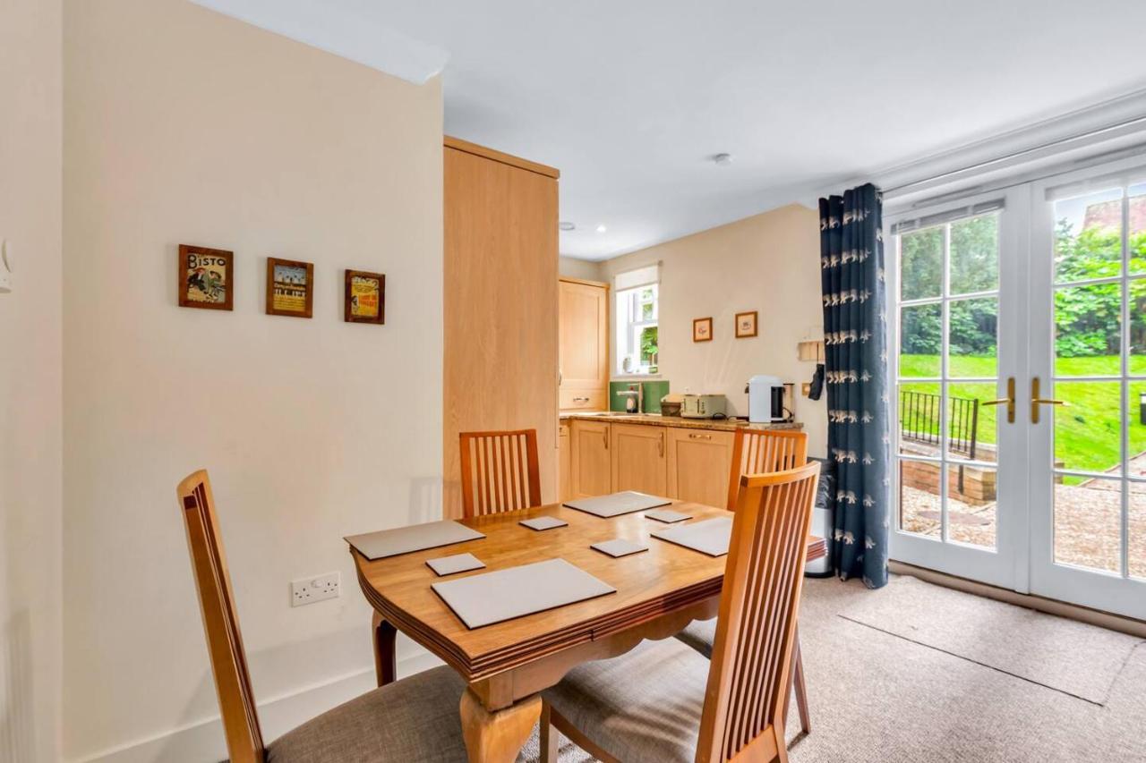 Pass The Keys Quiet 2-Bed Apartment On The Ground Floor Кентърбъри Екстериор снимка