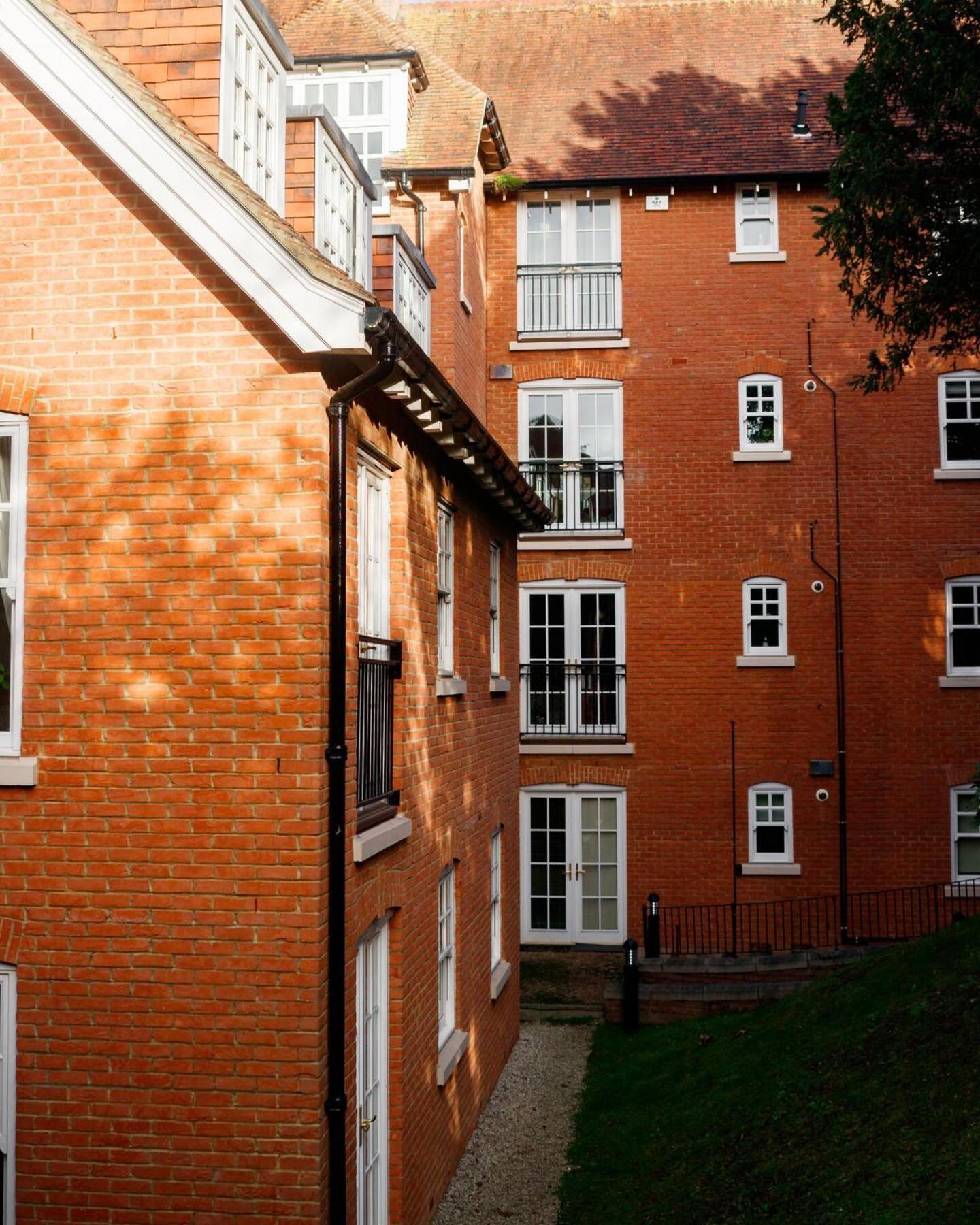 Pass The Keys Quiet 2-Bed Apartment On The Ground Floor Кентърбъри Екстериор снимка